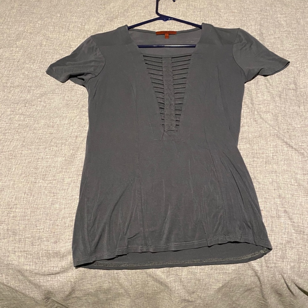 Gray/blue shirt